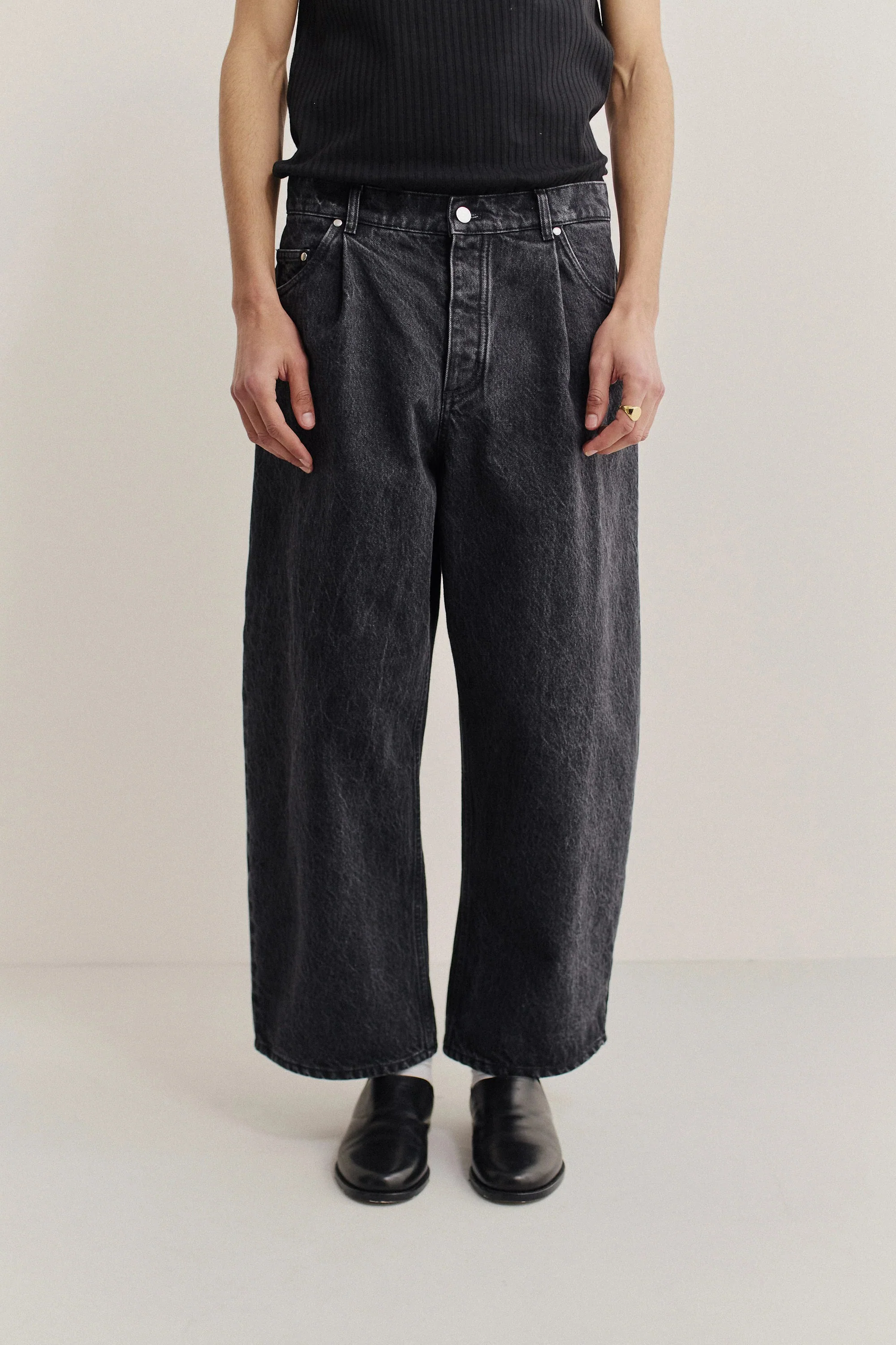Duma Pleated Denim Grey Denim - Image 3