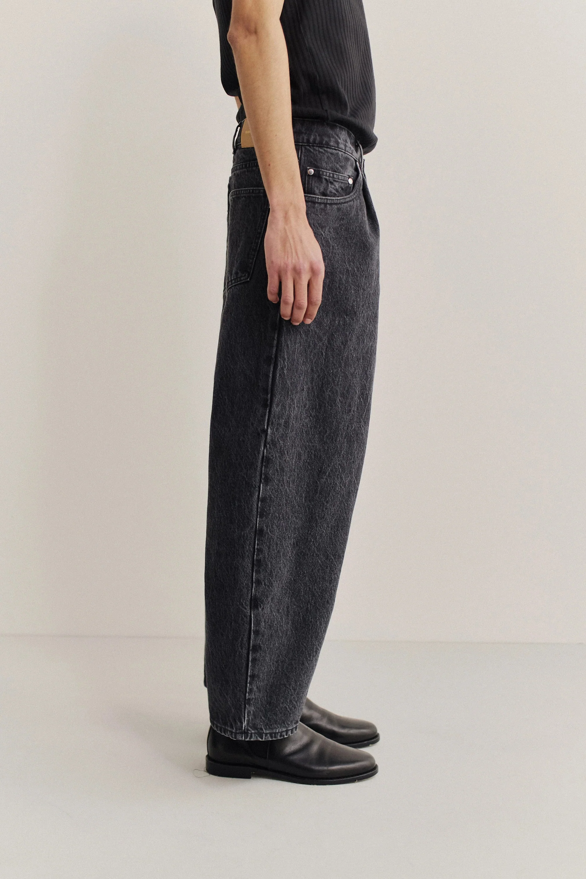 Duma Pleated Denim Grey Denim - Image 4