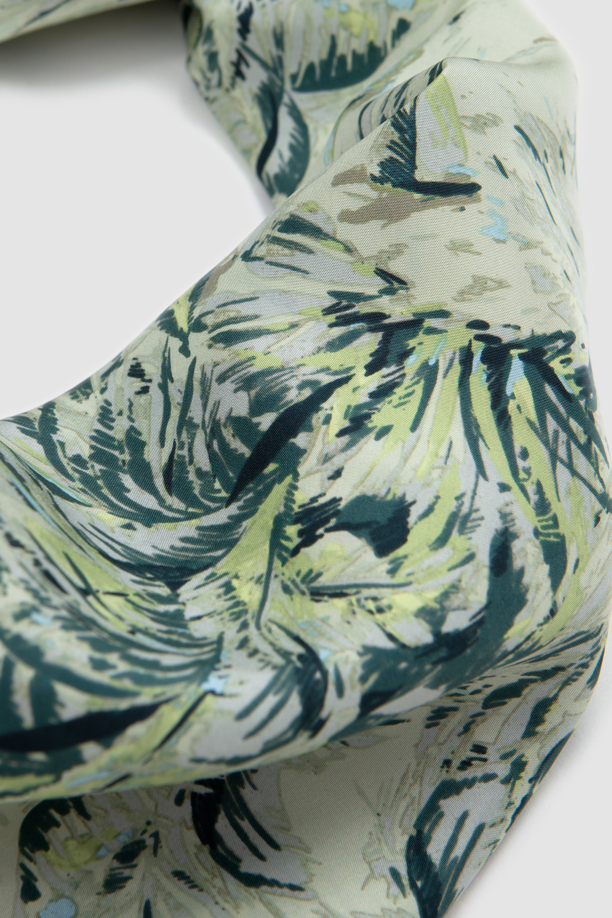 Painted airy Silk Scarf (L) Pale Green - Image 5