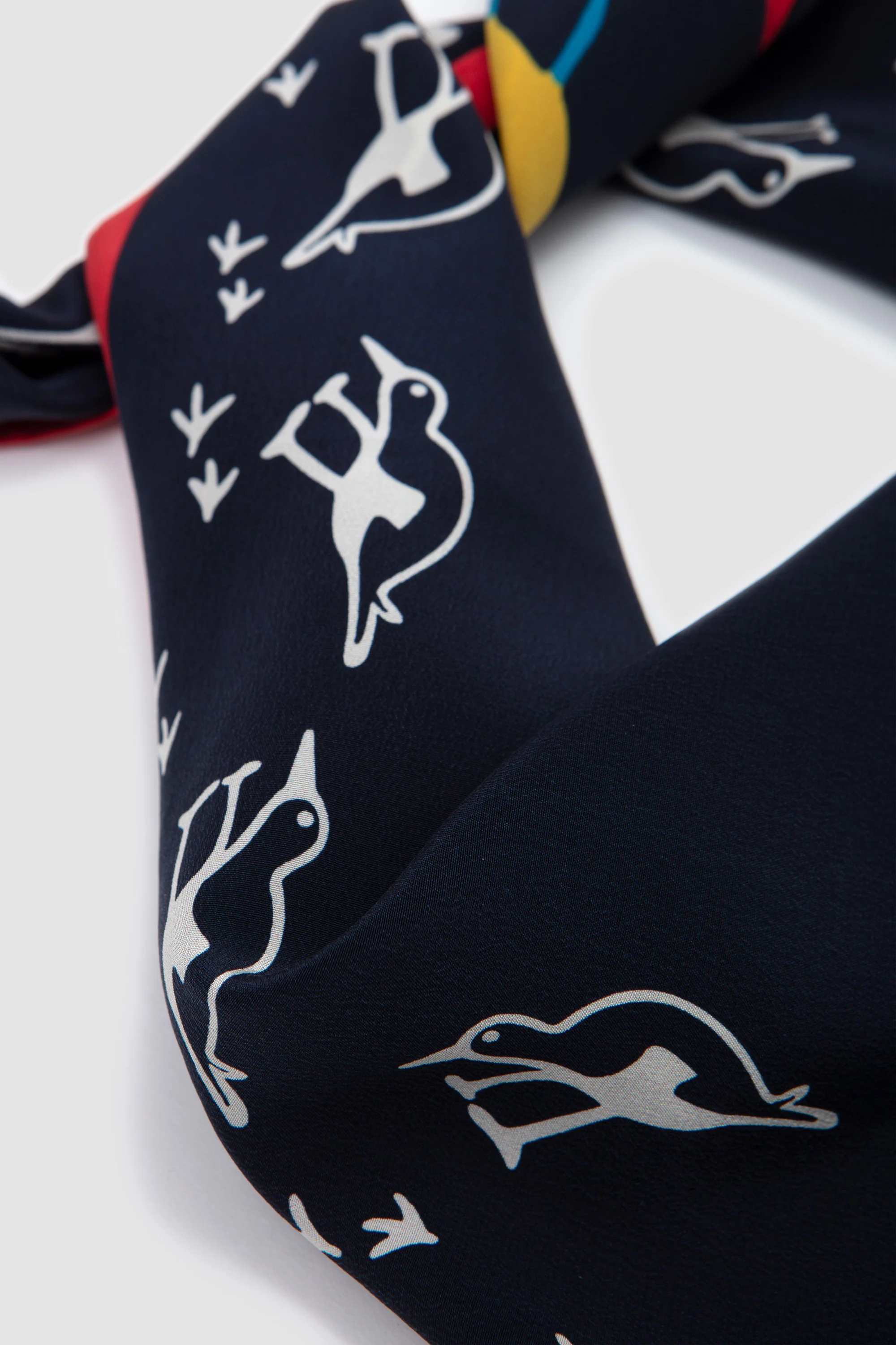 Oyster Catcher Print Bandana Navy - Image 5