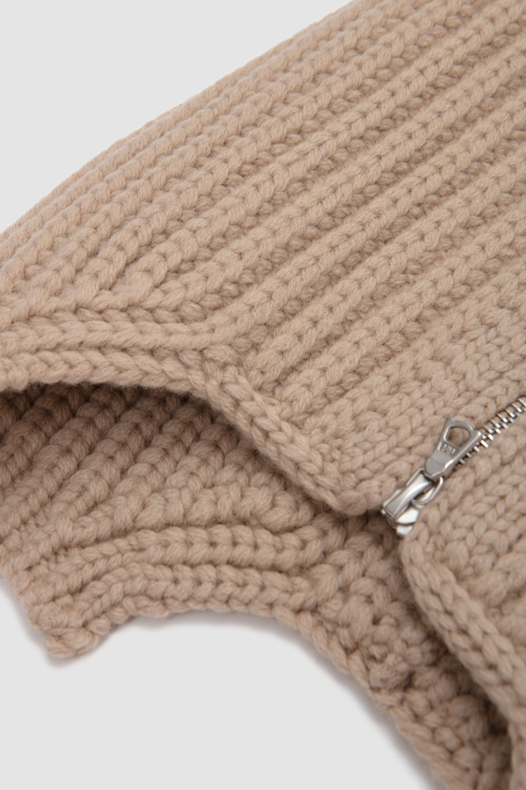 Mars Collar Beige - Image 4