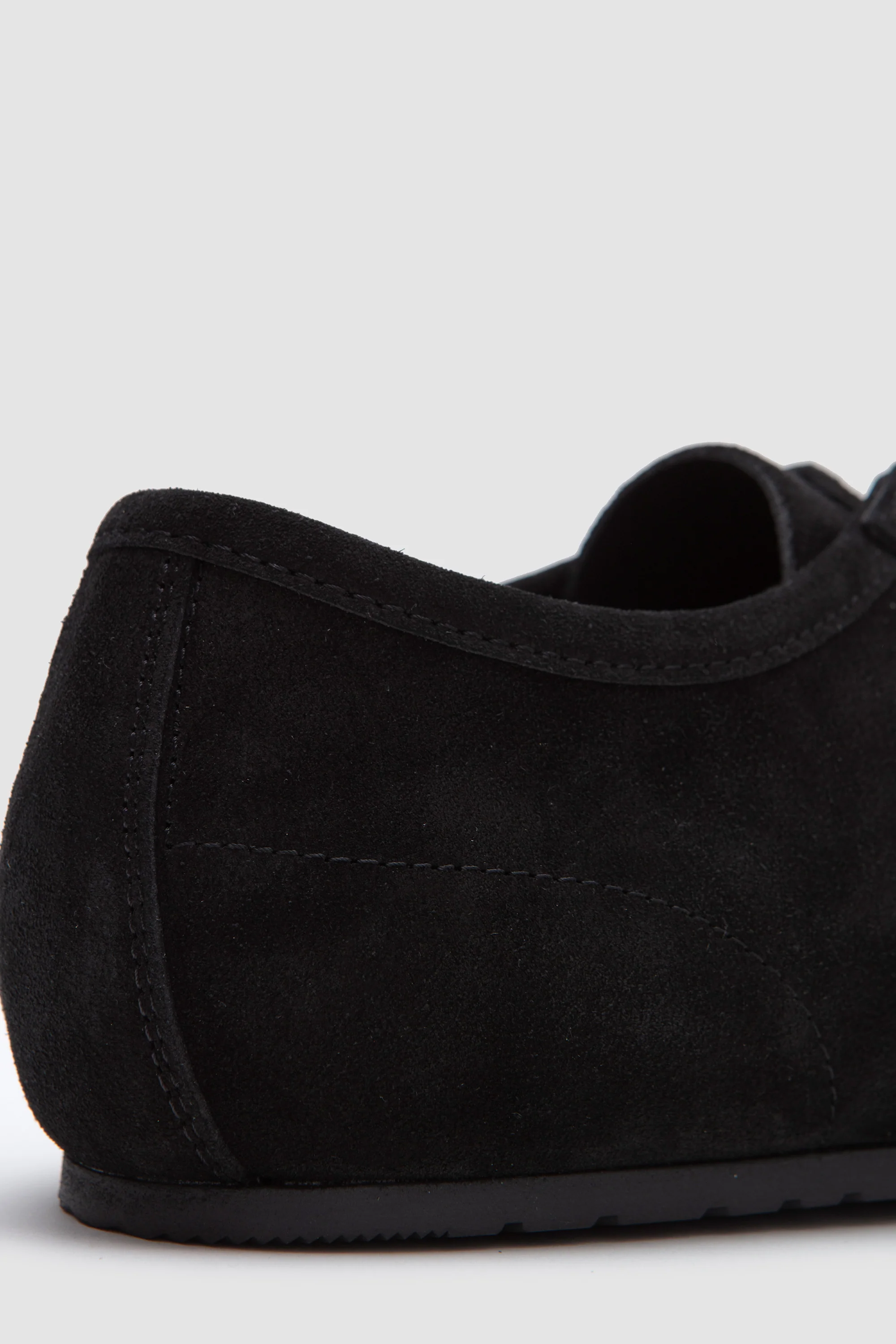 Suede Minimal Sneakers Black - Image 7