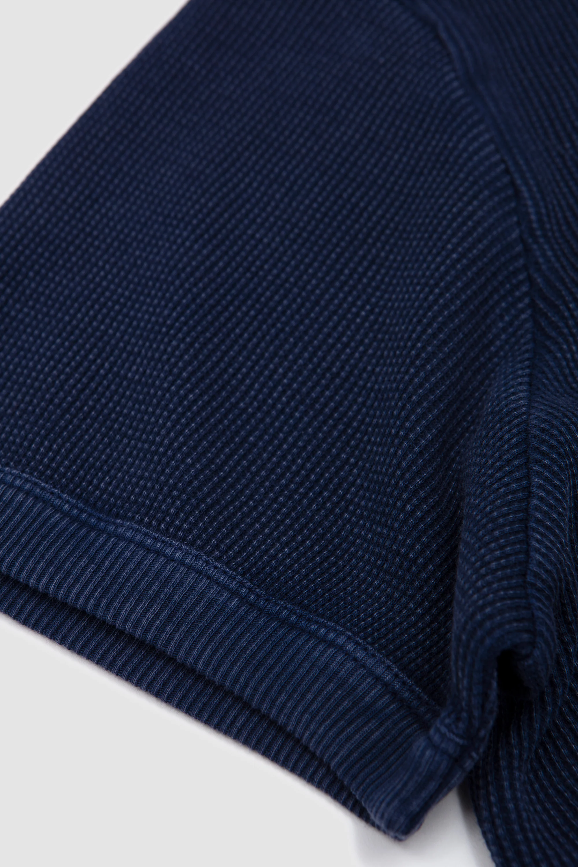 Max T-Shirt Navy - Image 4