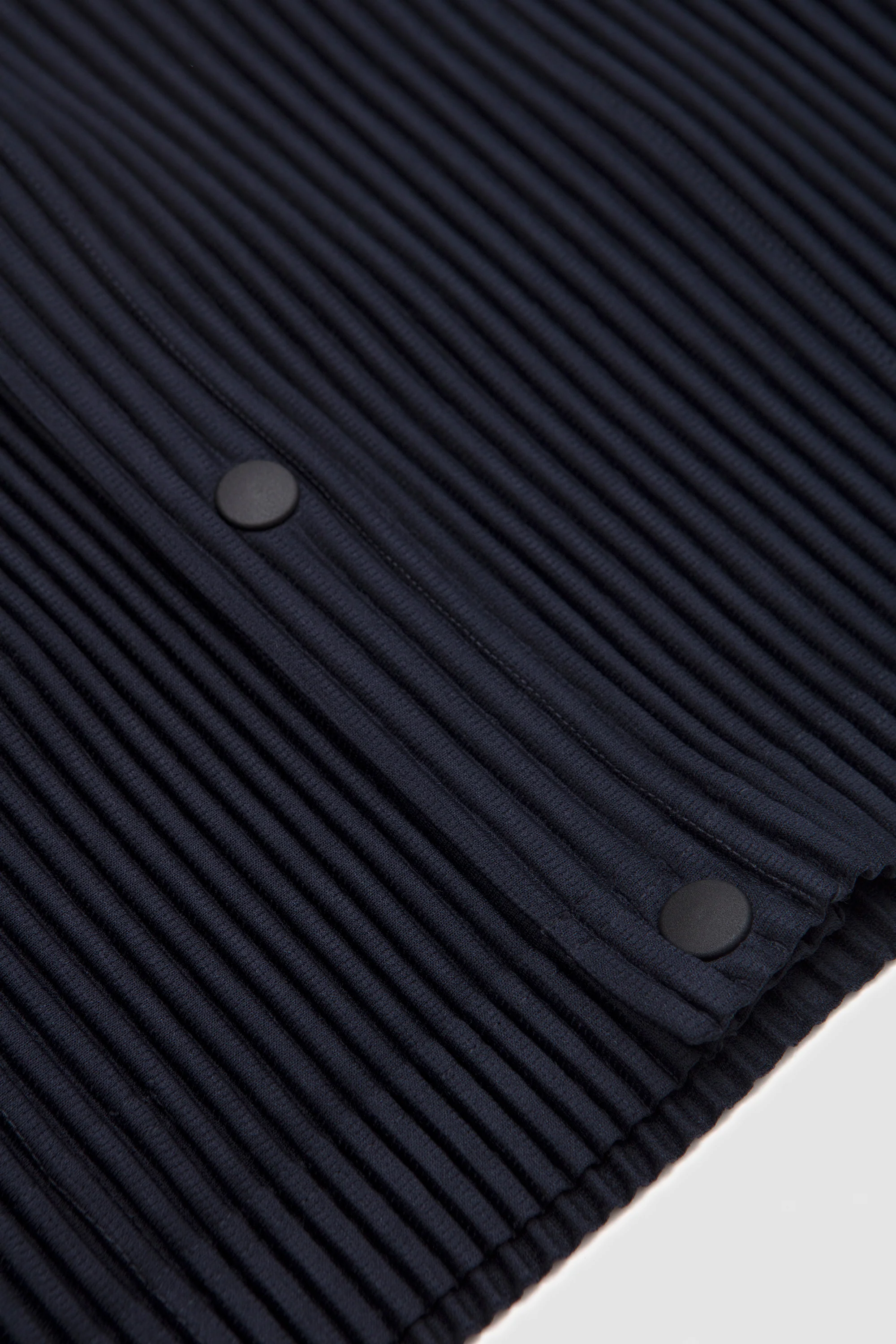 Basics V-Neck Cardigan Navy - Image 4