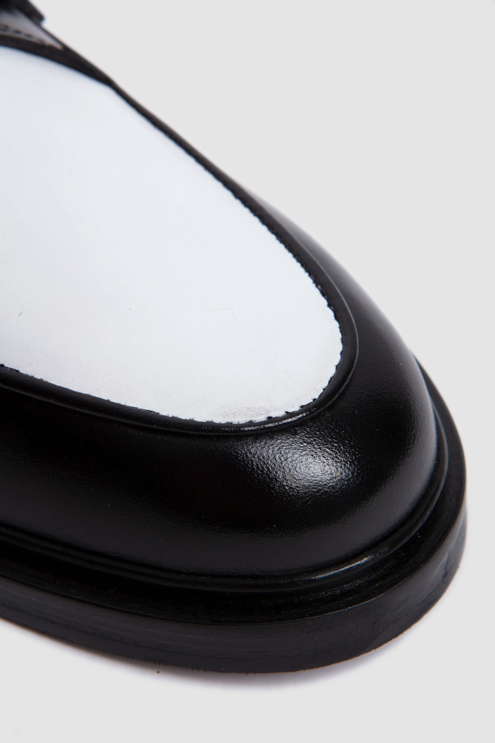 Serge Calf Leather Bicolor Black/ White - Image 6