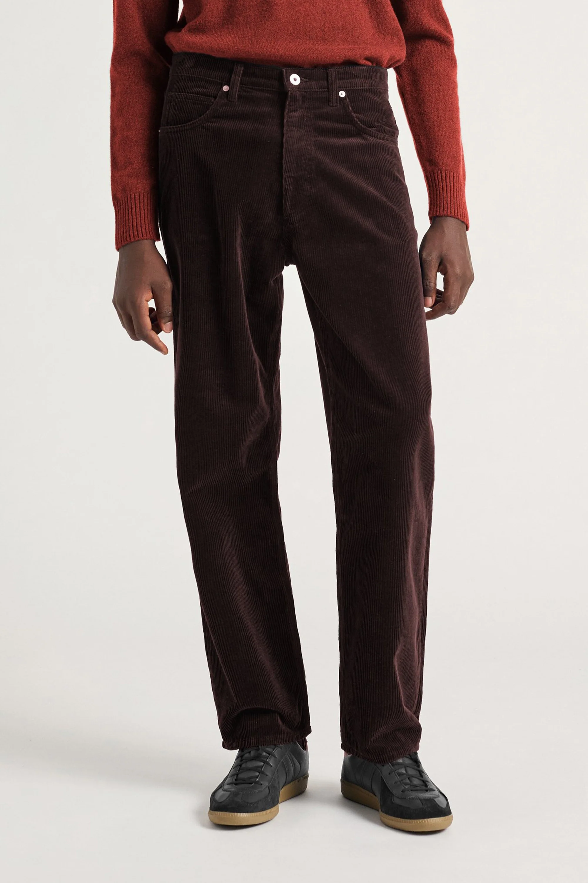 Mogens Relaxed 5 Pocket Wide Wale Corduroy Espresso - Image 4
