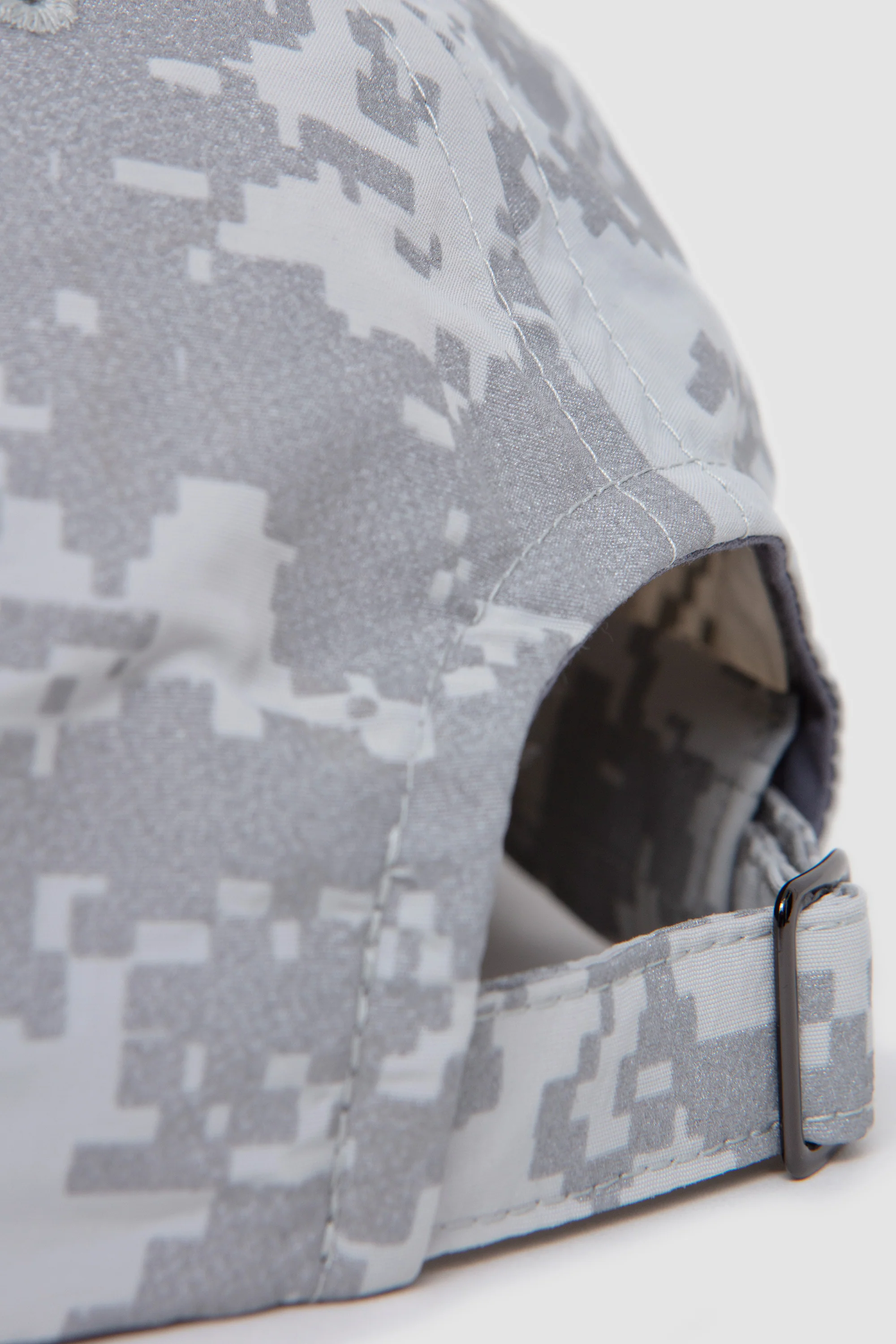 Long Brim 6Panel Cap Reflectar Camo Grey - Image 5
