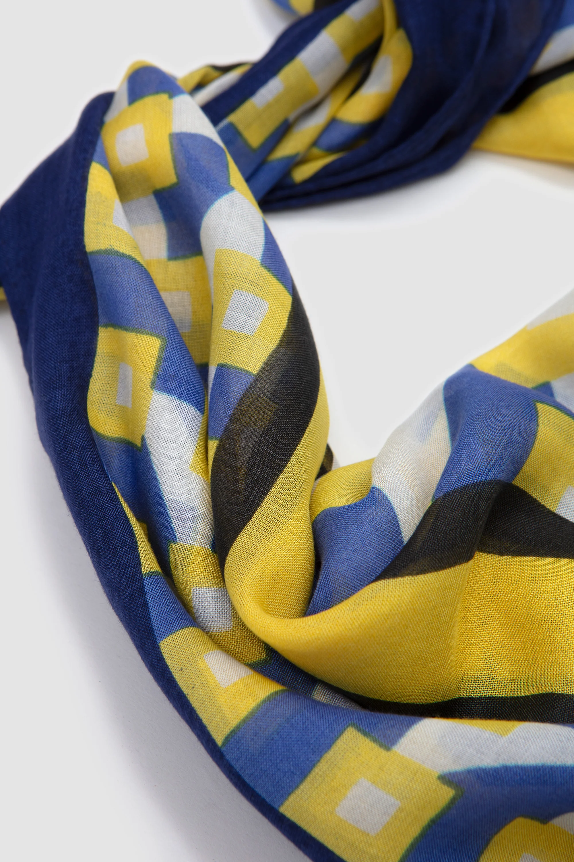 Pattern Big Scarf A-Type - Image 4